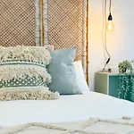 Apartman Elegante A Unos Pasos De La Rambla. *