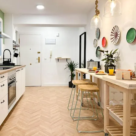 Elegante A Unos Pasos De La Rambla. Appartement Alicante