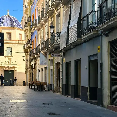 Elegante A Unos Pasos De La Rambla. * Alicante